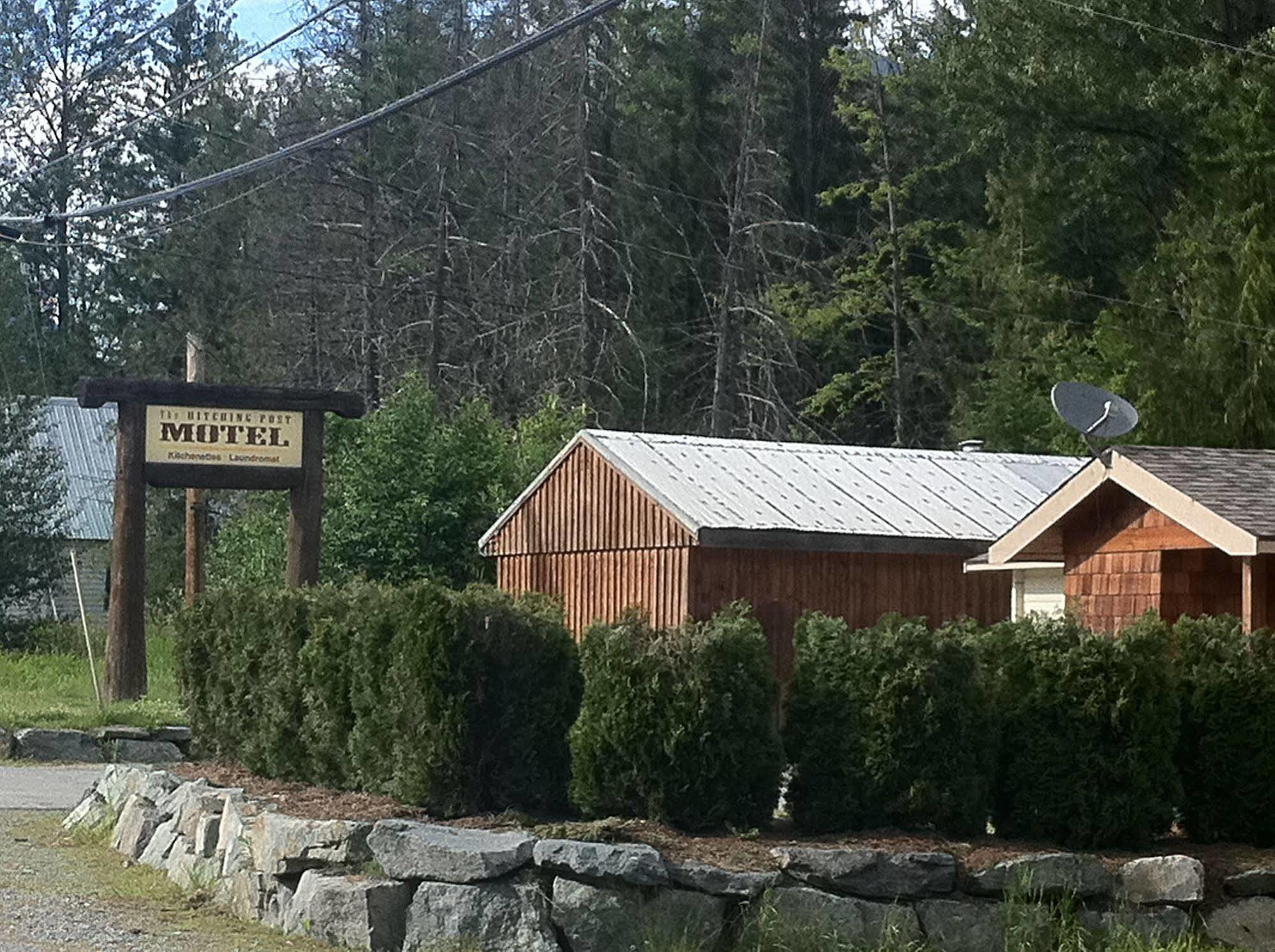 The Hitching Post Motel Pemberton Exteriér fotografie